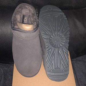 UGG Classic Slipper